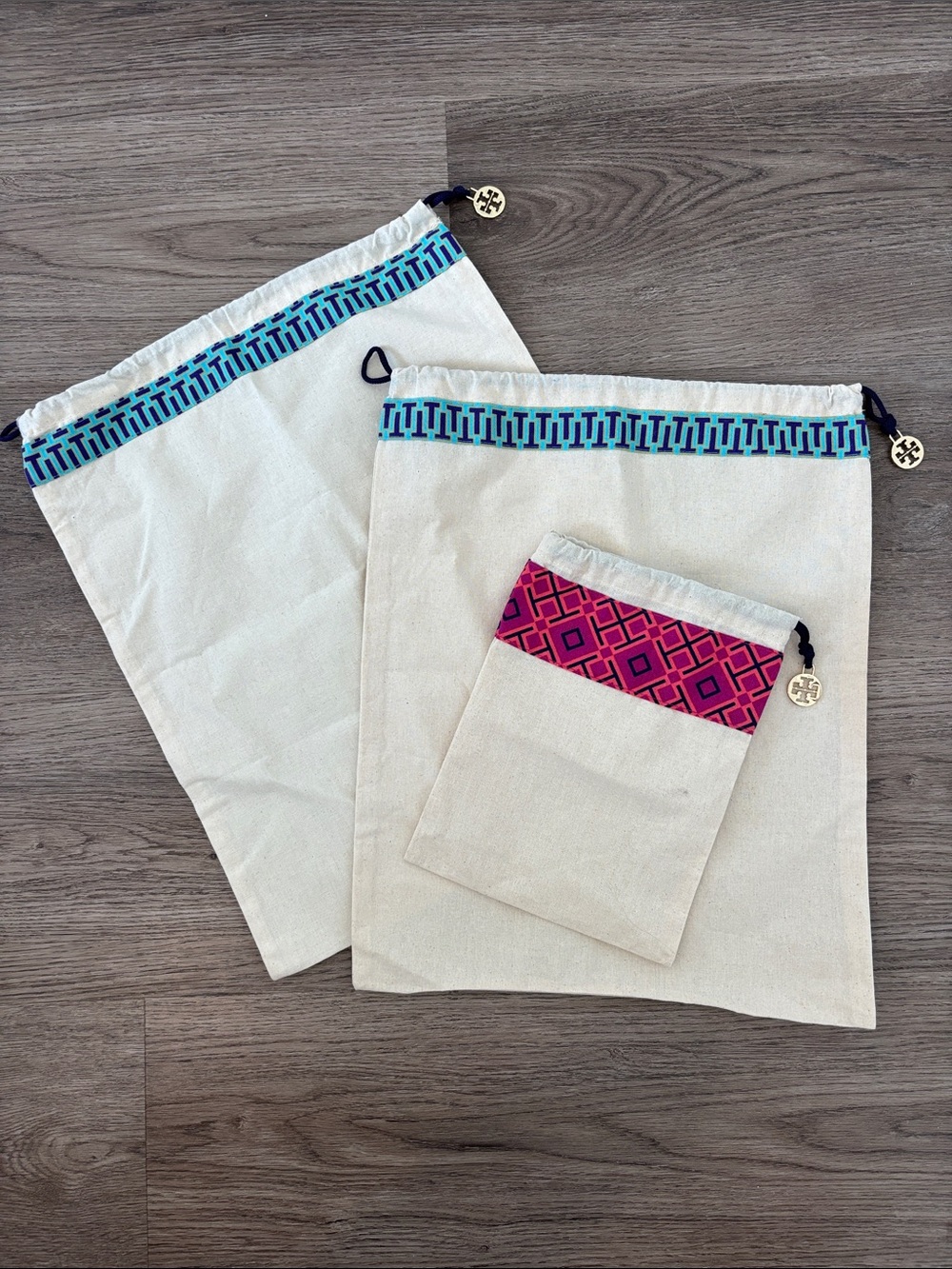 Set of 3 Tory Burch drawstring wallet/purse/shoe dust bags, canvas w/ gold charm